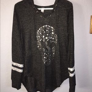 Gray Skull Sweatshirt☠️